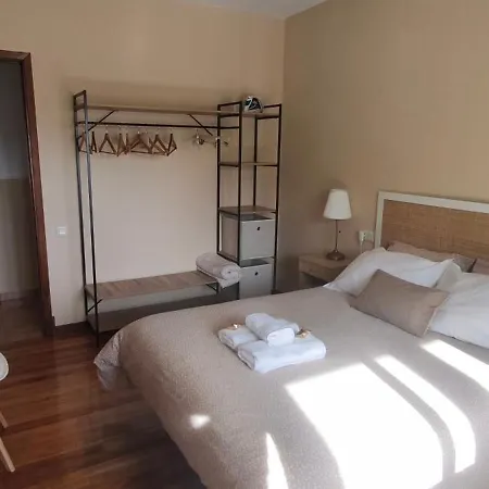 Piso Muy Luminoso Y Centrico 1d 圣地亚哥－德孔波斯特拉