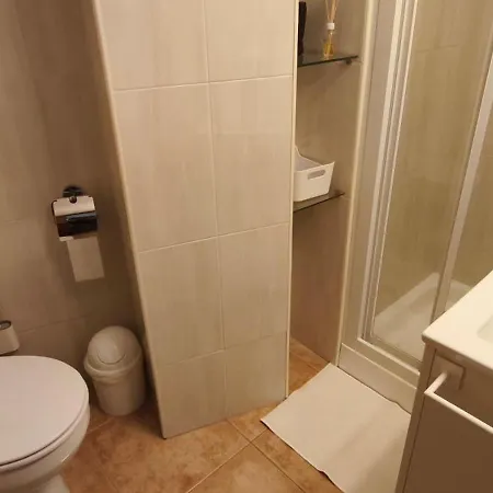 Piso Muy Luminoso Y Centrico 1d *